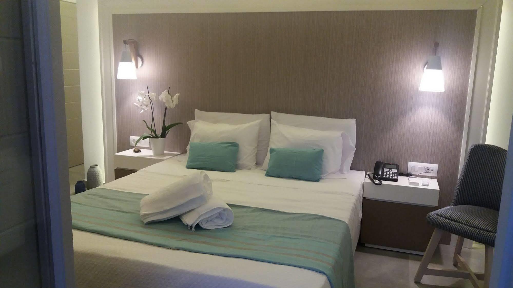 Hotel Platia à Fira  Extérieur photo